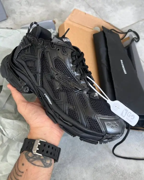 کتونی BALENCIAGA RUNNER رنگ مشکی کد 5060