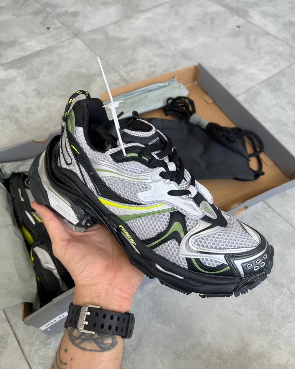 کتونی BALENCIAGA RUNNER مشکی فسفری کد 5068