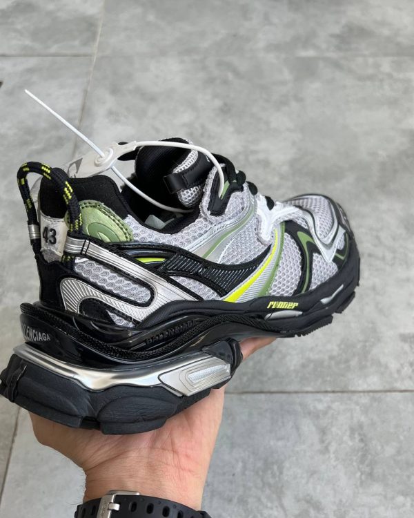 کتونی BALENCIAGA RUNNER مشکی فسفری کد 5068
