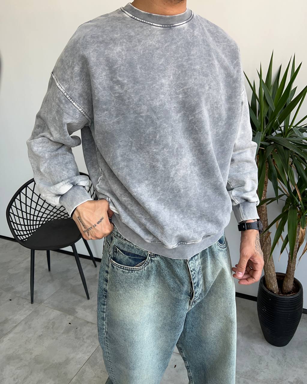 photo_2_2025-10-26_19-49-54 دورس یقه گرد سنگشور مردانه رنگ طوسی روشن با پارچه سهنخ داخل کرک