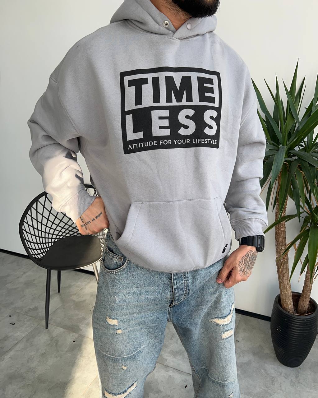 photo_2025-11-13_00-34-07 هودی باکسی