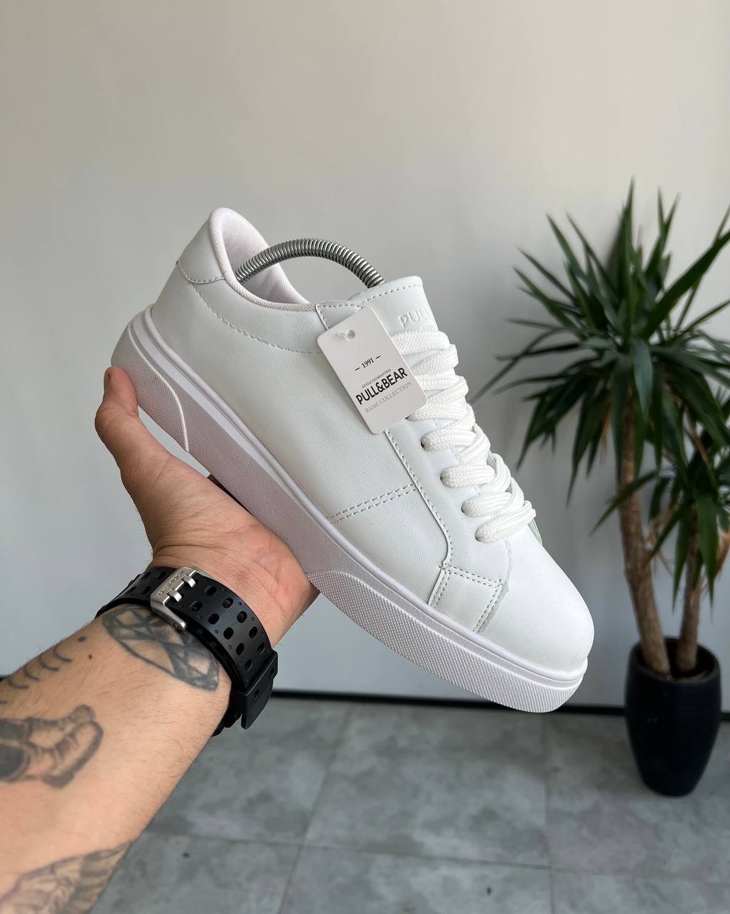 photo_2025-11-13_12-43-58 کتونی کف تخت PULL&BEAR رنگ سفید کد 5911